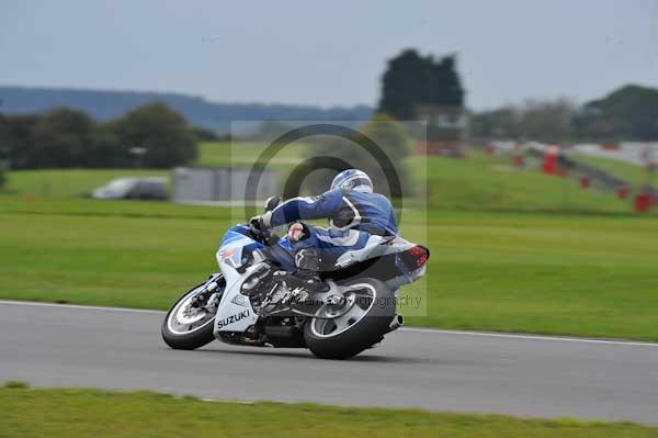 Motorcycle action photographs;Ty croes;anglesey;anglesey photographs;event digital images;eventdigitalimages;no limits trackday;peter wileman photography;trac mon;trackday;trackday digital images;trackday photos