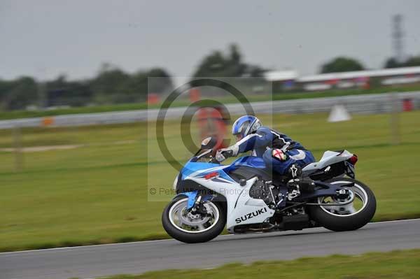 Motorcycle action photographs;Ty croes;anglesey;anglesey photographs;event digital images;eventdigitalimages;no limits trackday;peter wileman photography;trac mon;trackday;trackday digital images;trackday photos
