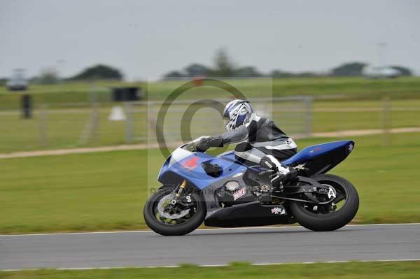 Motorcycle action photographs;Ty croes;anglesey;anglesey photographs;event digital images;eventdigitalimages;no limits trackday;peter wileman photography;trac mon;trackday;trackday digital images;trackday photos