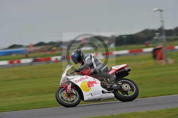 Motorcycle action photographs;Ty croes;anglesey;anglesey photographs;event digital images;eventdigitalimages;no limits trackday;peter wileman photography;trac mon;trackday;trackday digital images;trackday photos