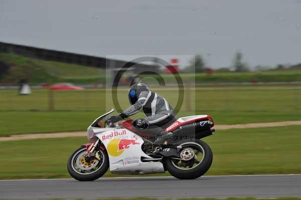 Motorcycle action photographs;Ty croes;anglesey;anglesey photographs;event digital images;eventdigitalimages;no limits trackday;peter wileman photography;trac mon;trackday;trackday digital images;trackday photos