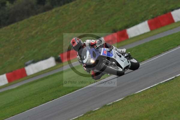 Motorcycle action photographs;Ty croes;anglesey;anglesey photographs;event digital images;eventdigitalimages;no limits trackday;peter wileman photography;trac mon;trackday;trackday digital images;trackday photos