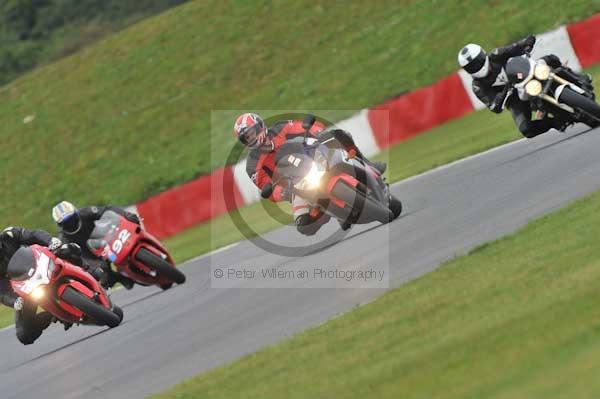 Motorcycle action photographs;Ty croes;anglesey;anglesey photographs;event digital images;eventdigitalimages;no limits trackday;peter wileman photography;trac mon;trackday;trackday digital images;trackday photos