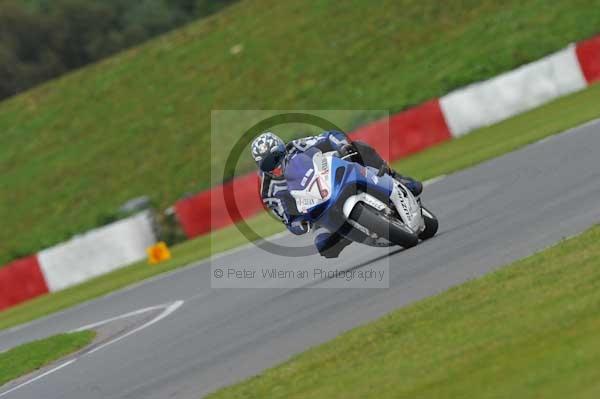 Motorcycle action photographs;Ty croes;anglesey;anglesey photographs;event digital images;eventdigitalimages;no limits trackday;peter wileman photography;trac mon;trackday;trackday digital images;trackday photos