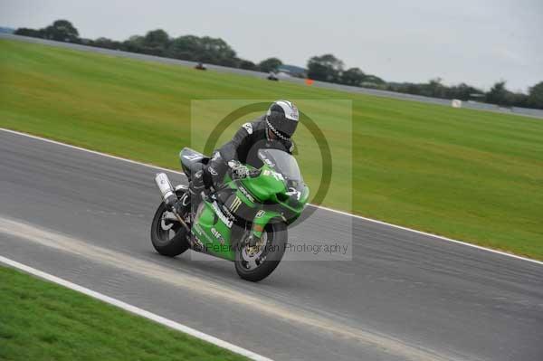 Motorcycle action photographs;Ty croes;anglesey;anglesey photographs;event digital images;eventdigitalimages;no limits trackday;peter wileman photography;trac mon;trackday;trackday digital images;trackday photos