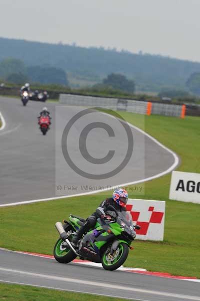 Motorcycle action photographs;Ty croes;anglesey;anglesey photographs;event digital images;eventdigitalimages;no limits trackday;peter wileman photography;trac mon;trackday;trackday digital images;trackday photos