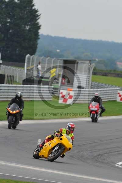 Motorcycle action photographs;Ty croes;anglesey;anglesey photographs;event digital images;eventdigitalimages;no limits trackday;peter wileman photography;trac mon;trackday;trackday digital images;trackday photos