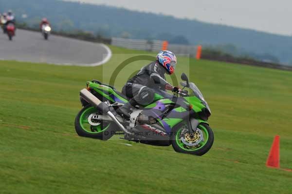 Motorcycle action photographs;Ty croes;anglesey;anglesey photographs;event digital images;eventdigitalimages;no limits trackday;peter wileman photography;trac mon;trackday;trackday digital images;trackday photos