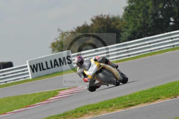 Motorcycle action photographs;Ty croes;anglesey;anglesey photographs;event digital images;eventdigitalimages;no limits trackday;peter wileman photography;trac mon;trackday;trackday digital images;trackday photos