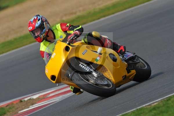 Motorcycle action photographs;Ty croes;anglesey;anglesey photographs;event digital images;eventdigitalimages;no limits trackday;peter wileman photography;trac mon;trackday;trackday digital images;trackday photos