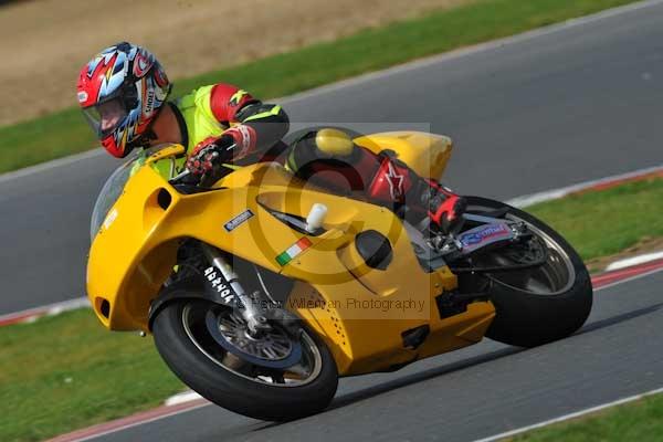 Motorcycle action photographs;Ty croes;anglesey;anglesey photographs;event digital images;eventdigitalimages;no limits trackday;peter wileman photography;trac mon;trackday;trackday digital images;trackday photos