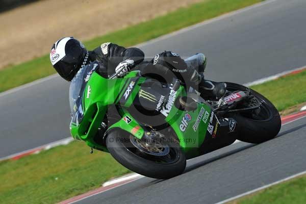 Motorcycle action photographs;Ty croes;anglesey;anglesey photographs;event digital images;eventdigitalimages;no limits trackday;peter wileman photography;trac mon;trackday;trackday digital images;trackday photos
