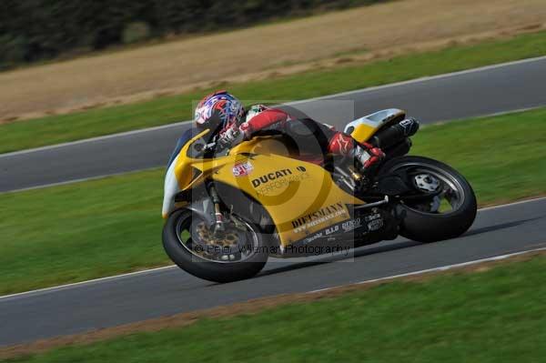 Motorcycle action photographs;Ty croes;anglesey;anglesey photographs;event digital images;eventdigitalimages;no limits trackday;peter wileman photography;trac mon;trackday;trackday digital images;trackday photos