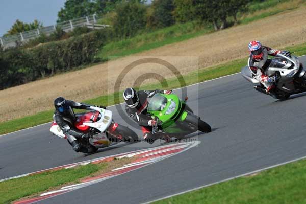 Motorcycle action photographs;Ty croes;anglesey;anglesey photographs;event digital images;eventdigitalimages;no limits trackday;peter wileman photography;trac mon;trackday;trackday digital images;trackday photos