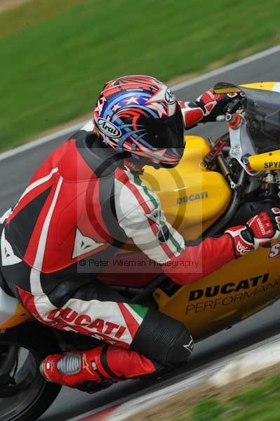 Motorcycle action photographs;Ty croes;anglesey;anglesey photographs;event digital images;eventdigitalimages;no limits trackday;peter wileman photography;trac mon;trackday;trackday digital images;trackday photos