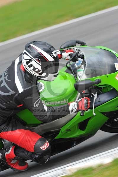 Motorcycle action photographs;Ty croes;anglesey;anglesey photographs;event digital images;eventdigitalimages;no limits trackday;peter wileman photography;trac mon;trackday;trackday digital images;trackday photos