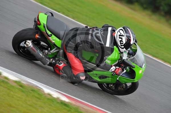 Motorcycle action photographs;Ty croes;anglesey;anglesey photographs;event digital images;eventdigitalimages;no limits trackday;peter wileman photography;trac mon;trackday;trackday digital images;trackday photos