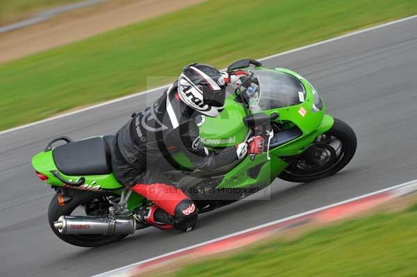 Motorcycle action photographs;Ty croes;anglesey;anglesey photographs;event digital images;eventdigitalimages;no limits trackday;peter wileman photography;trac mon;trackday;trackday digital images;trackday photos