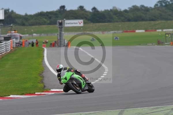 Motorcycle action photographs;Ty croes;anglesey;anglesey photographs;event digital images;eventdigitalimages;no limits trackday;peter wileman photography;trac mon;trackday;trackday digital images;trackday photos