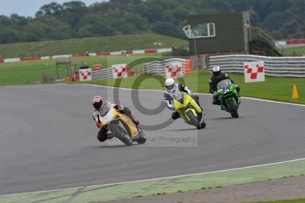 Motorcycle action photographs;Ty croes;anglesey;anglesey photographs;event digital images;eventdigitalimages;no limits trackday;peter wileman photography;trac mon;trackday;trackday digital images;trackday photos