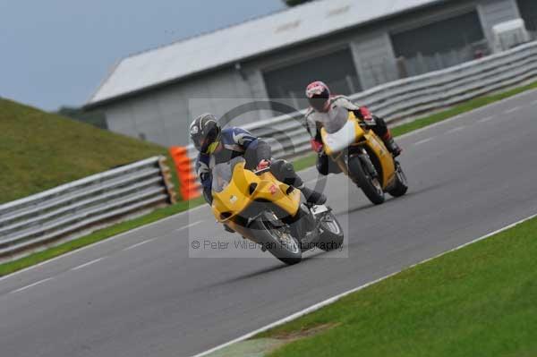 Motorcycle action photographs;Ty croes;anglesey;anglesey photographs;event digital images;eventdigitalimages;no limits trackday;peter wileman photography;trac mon;trackday;trackday digital images;trackday photos