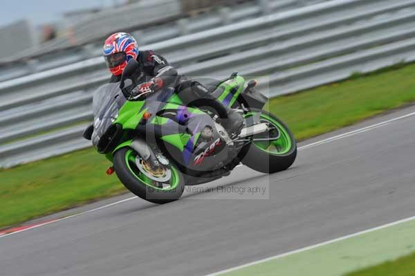 Motorcycle action photographs;Ty croes;anglesey;anglesey photographs;event digital images;eventdigitalimages;no limits trackday;peter wileman photography;trac mon;trackday;trackday digital images;trackday photos