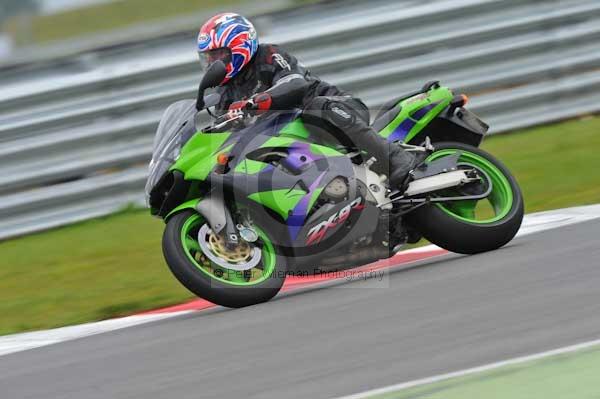 Motorcycle action photographs;Ty croes;anglesey;anglesey photographs;event digital images;eventdigitalimages;no limits trackday;peter wileman photography;trac mon;trackday;trackday digital images;trackday photos