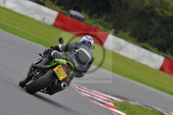 Motorcycle action photographs;Ty croes;anglesey;anglesey photographs;event digital images;eventdigitalimages;no limits trackday;peter wileman photography;trac mon;trackday;trackday digital images;trackday photos