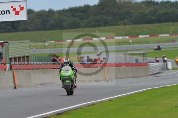 Motorcycle action photographs;Ty croes;anglesey;anglesey photographs;event digital images;eventdigitalimages;no limits trackday;peter wileman photography;trac mon;trackday;trackday digital images;trackday photos