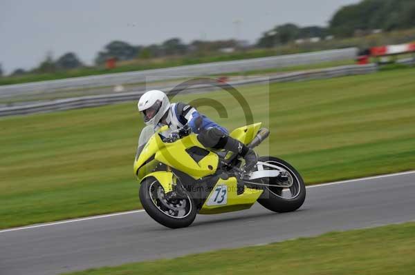 Motorcycle action photographs;Ty croes;anglesey;anglesey photographs;event digital images;eventdigitalimages;no limits trackday;peter wileman photography;trac mon;trackday;trackday digital images;trackday photos