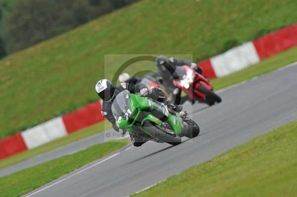 Motorcycle action photographs;Ty croes;anglesey;anglesey photographs;event digital images;eventdigitalimages;no limits trackday;peter wileman photography;trac mon;trackday;trackday digital images;trackday photos