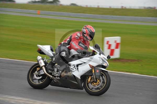 Motorcycle action photographs;Ty croes;anglesey;anglesey photographs;event digital images;eventdigitalimages;no limits trackday;peter wileman photography;trac mon;trackday;trackday digital images;trackday photos