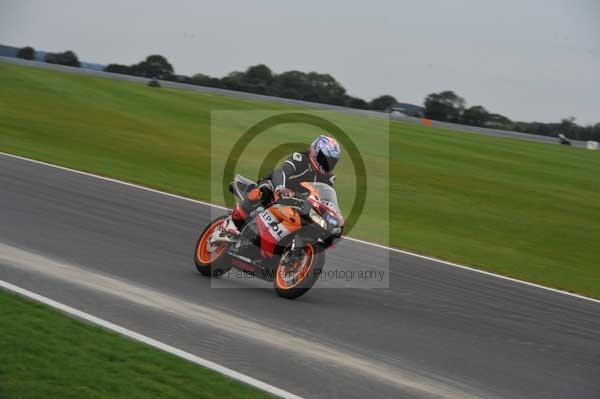 Motorcycle action photographs;Ty croes;anglesey;anglesey photographs;event digital images;eventdigitalimages;no limits trackday;peter wileman photography;trac mon;trackday;trackday digital images;trackday photos