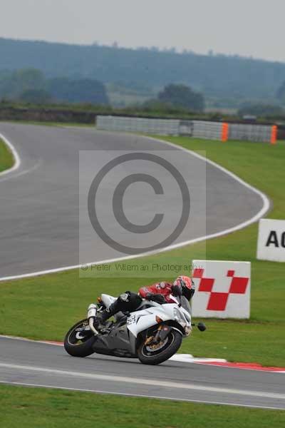 Motorcycle action photographs;Ty croes;anglesey;anglesey photographs;event digital images;eventdigitalimages;no limits trackday;peter wileman photography;trac mon;trackday;trackday digital images;trackday photos