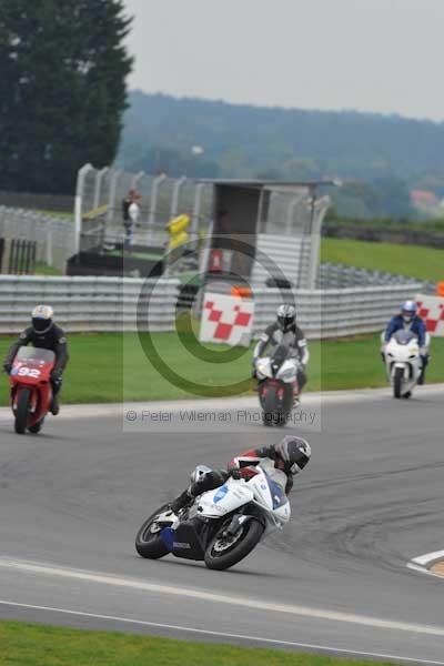 Motorcycle action photographs;Ty croes;anglesey;anglesey photographs;event digital images;eventdigitalimages;no limits trackday;peter wileman photography;trac mon;trackday;trackday digital images;trackday photos