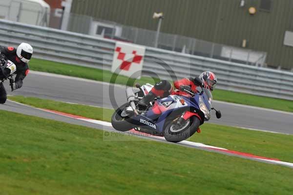 Motorcycle action photographs;Ty croes;anglesey;anglesey photographs;event digital images;eventdigitalimages;no limits trackday;peter wileman photography;trac mon;trackday;trackday digital images;trackday photos