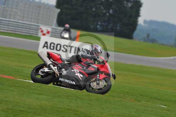 Motorcycle action photographs;Ty croes;anglesey;anglesey photographs;event digital images;eventdigitalimages;no limits trackday;peter wileman photography;trac mon;trackday;trackday digital images;trackday photos