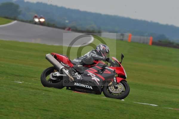 Motorcycle action photographs;Ty croes;anglesey;anglesey photographs;event digital images;eventdigitalimages;no limits trackday;peter wileman photography;trac mon;trackday;trackday digital images;trackday photos