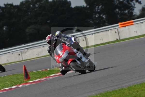 Motorcycle action photographs;Ty croes;anglesey;anglesey photographs;event digital images;eventdigitalimages;no limits trackday;peter wileman photography;trac mon;trackday;trackday digital images;trackday photos
