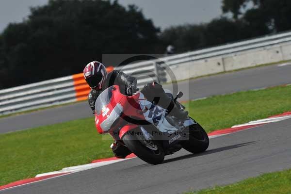 Motorcycle action photographs;Ty croes;anglesey;anglesey photographs;event digital images;eventdigitalimages;no limits trackday;peter wileman photography;trac mon;trackday;trackday digital images;trackday photos