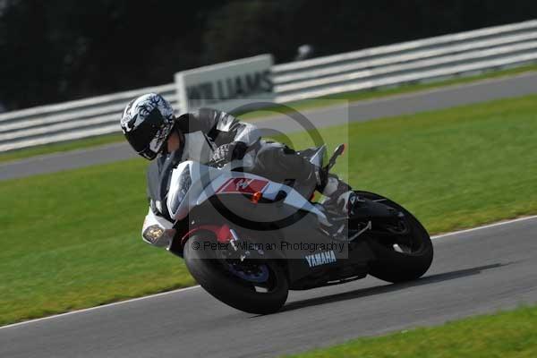 Motorcycle action photographs;Ty croes;anglesey;anglesey photographs;event digital images;eventdigitalimages;no limits trackday;peter wileman photography;trac mon;trackday;trackday digital images;trackday photos