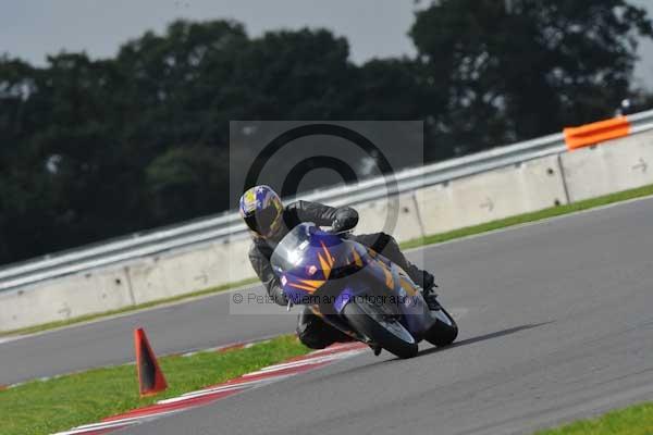 Motorcycle action photographs;Ty croes;anglesey;anglesey photographs;event digital images;eventdigitalimages;no limits trackday;peter wileman photography;trac mon;trackday;trackday digital images;trackday photos