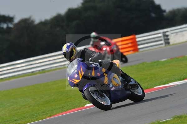 Motorcycle action photographs;Ty croes;anglesey;anglesey photographs;event digital images;eventdigitalimages;no limits trackday;peter wileman photography;trac mon;trackday;trackday digital images;trackday photos