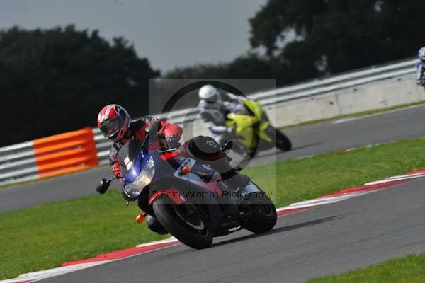 Motorcycle action photographs;Ty croes;anglesey;anglesey photographs;event digital images;eventdigitalimages;no limits trackday;peter wileman photography;trac mon;trackday;trackday digital images;trackday photos