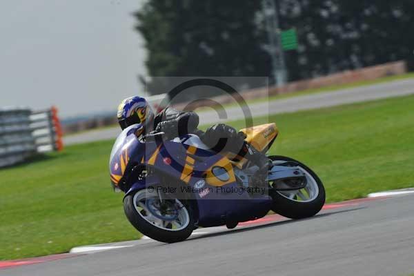 Motorcycle action photographs;Ty croes;anglesey;anglesey photographs;event digital images;eventdigitalimages;no limits trackday;peter wileman photography;trac mon;trackday;trackday digital images;trackday photos
