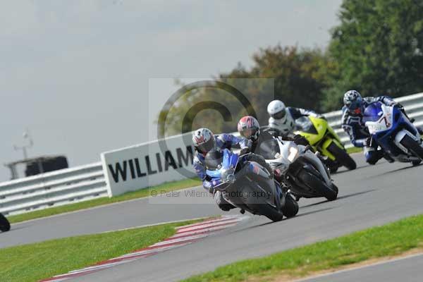 Motorcycle action photographs;Ty croes;anglesey;anglesey photographs;event digital images;eventdigitalimages;no limits trackday;peter wileman photography;trac mon;trackday;trackday digital images;trackday photos