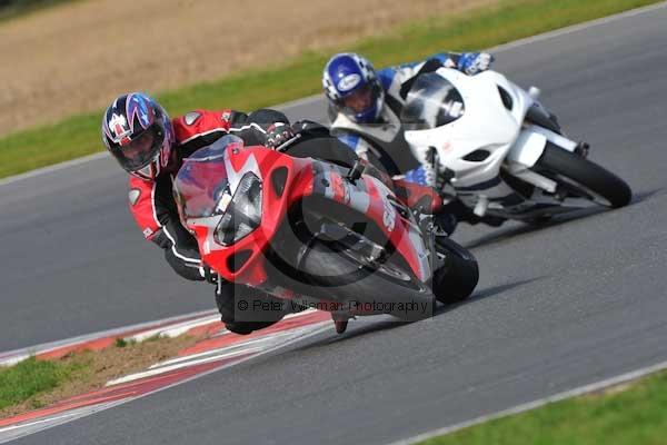 Motorcycle action photographs;Ty croes;anglesey;anglesey photographs;event digital images;eventdigitalimages;no limits trackday;peter wileman photography;trac mon;trackday;trackday digital images;trackday photos