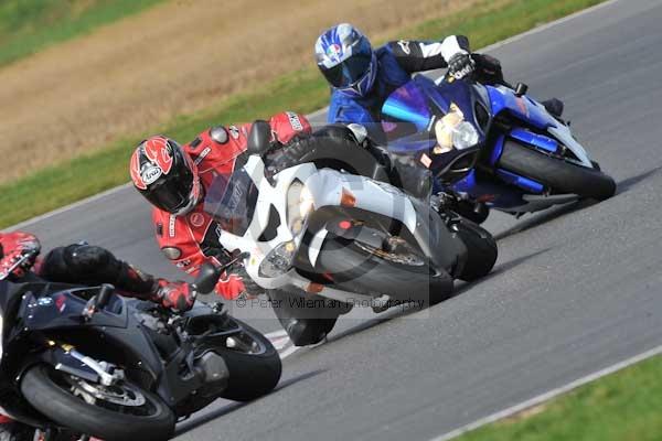 Motorcycle action photographs;Ty croes;anglesey;anglesey photographs;event digital images;eventdigitalimages;no limits trackday;peter wileman photography;trac mon;trackday;trackday digital images;trackday photos