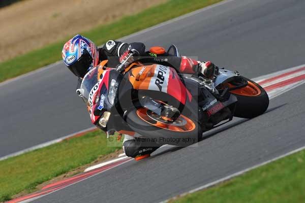 Motorcycle action photographs;Ty croes;anglesey;anglesey photographs;event digital images;eventdigitalimages;no limits trackday;peter wileman photography;trac mon;trackday;trackday digital images;trackday photos