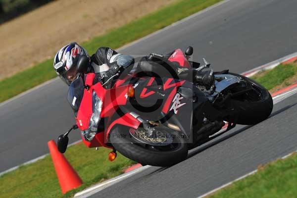 Motorcycle action photographs;Ty croes;anglesey;anglesey photographs;event digital images;eventdigitalimages;no limits trackday;peter wileman photography;trac mon;trackday;trackday digital images;trackday photos